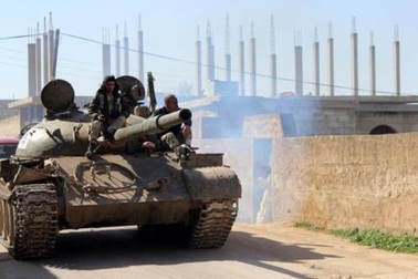 Vừa chiếm Deir Hafer, quân Assad nhận ngay trái đắng