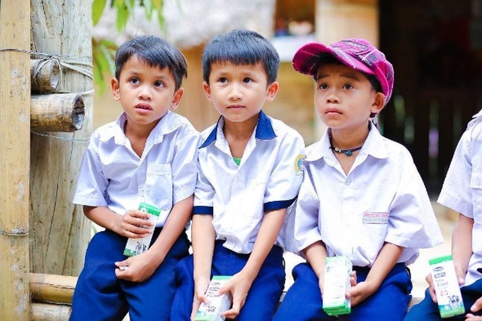 Chương trình Sữa học đường vì sự phát triển của trẻ em toàn cầu - 4 Chương trình Sữa học đường vì sự phát triển của trẻ em toàn cầu - 4