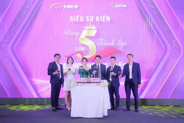 Hệ thống thẩm mỹ Hoàng Tuấn ưu đãi dịp 11 năm thành lập