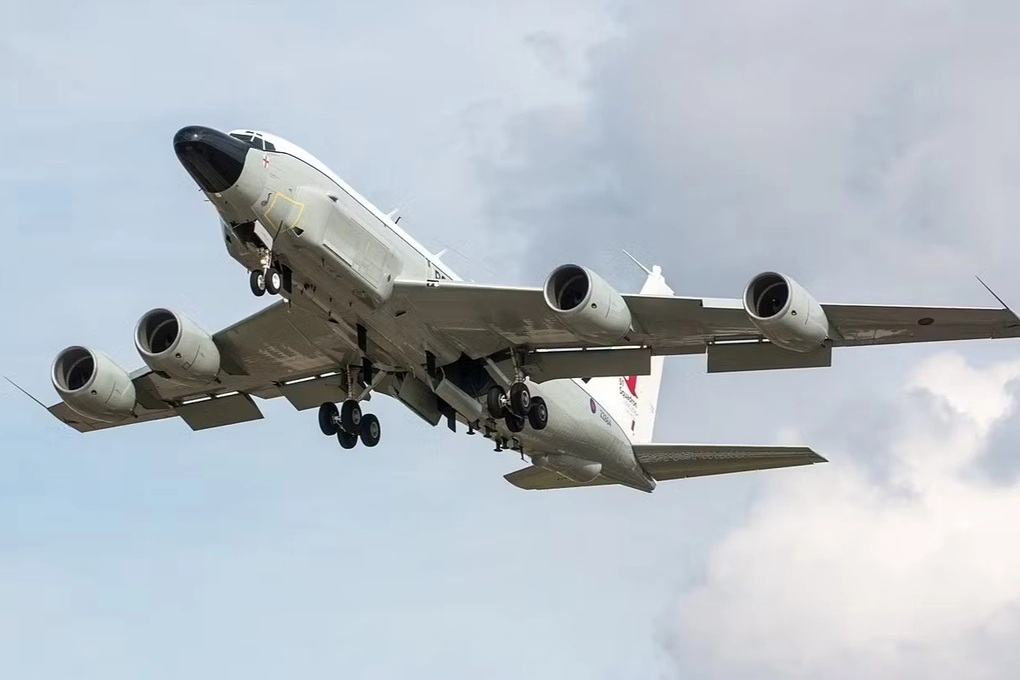 Máy bay trinh sát NATO tăng cường xuất hiện ở Biển Đen - 1 Máy bay trinh sát NATO tăng cường xuất hiện ở Biển Đen - 1