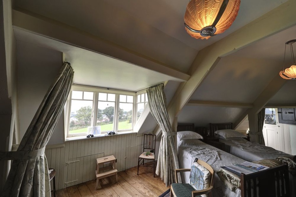 Ngôi nhà có 16 mặt tiền độc đáo, không bao giờ vắng ánh mặt trời - 4