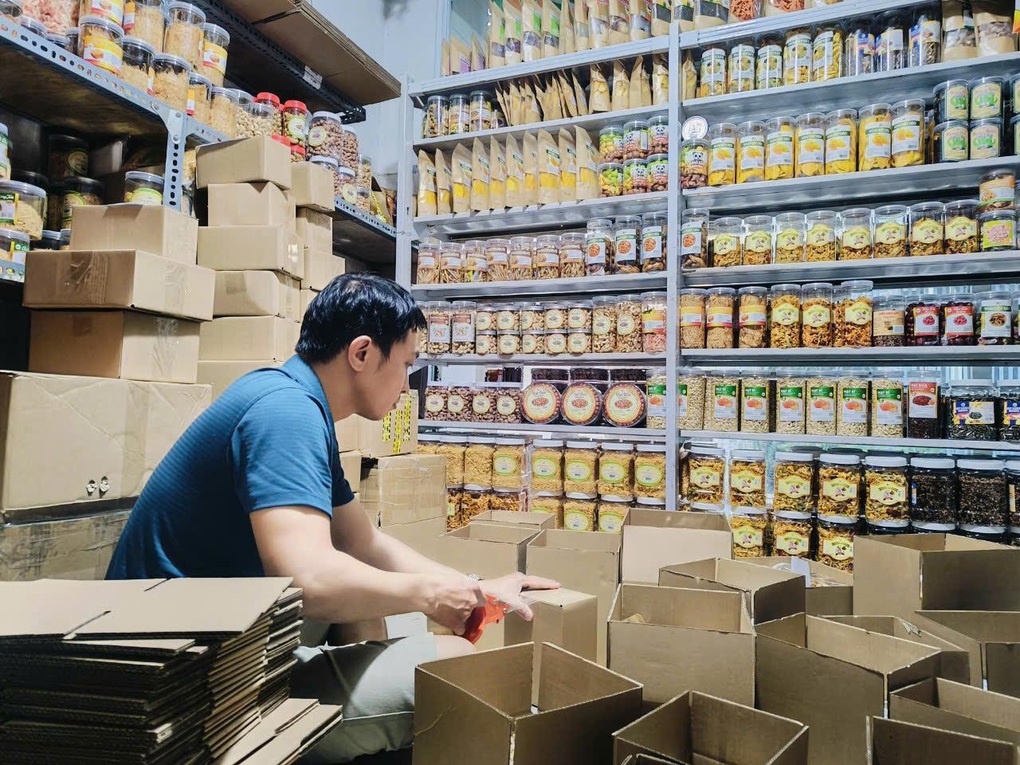 Hành trình Shopee xây bệ phóng đưa hàng Việt vươn xa - 5 Hành trình Shopee xây bệ phóng đưa hàng Việt vươn xa - 5