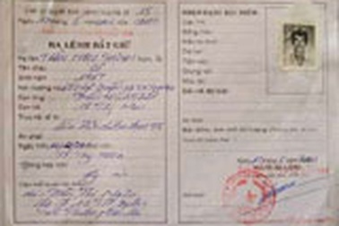 Kẻ bị truy nã lẩn trốn... trong trại giam