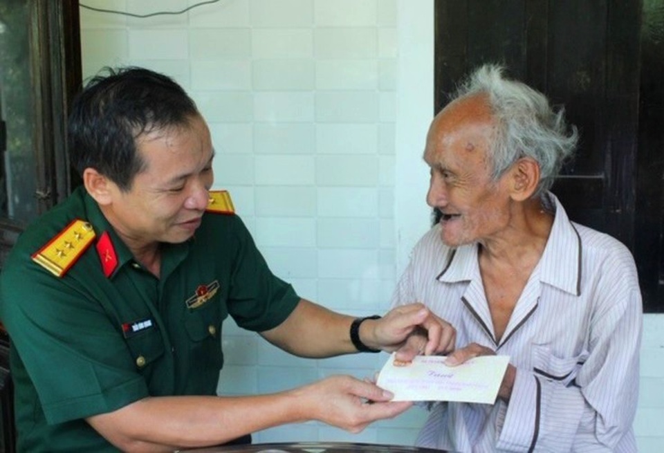 Bộ đội, Biên phòng thăm hỏi các gia đình mẹ Việt Nam anh hùng - 2 Bộ đội, Biên phòng thăm hỏi các gia đình mẹ Việt Nam anh hùng - 2