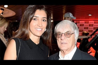 Bernie Ecclestone lên chức bố lần thứ tư