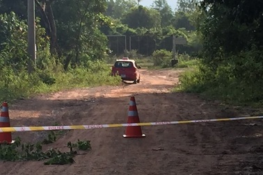 Hai đối tượng liều lĩnh dùng dao khống chế tài xế taxi cướp tài sản