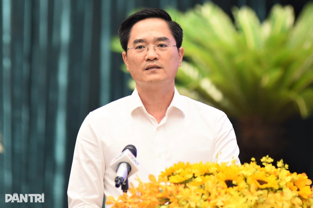 Hai giám đốc sở ngồi bàn chất vấn tại kỳ họp HĐND TPHCM - 2 Hai giám đốc sở ngồi bàn chất vấn tại kỳ họp HĐND TPHCM - 2