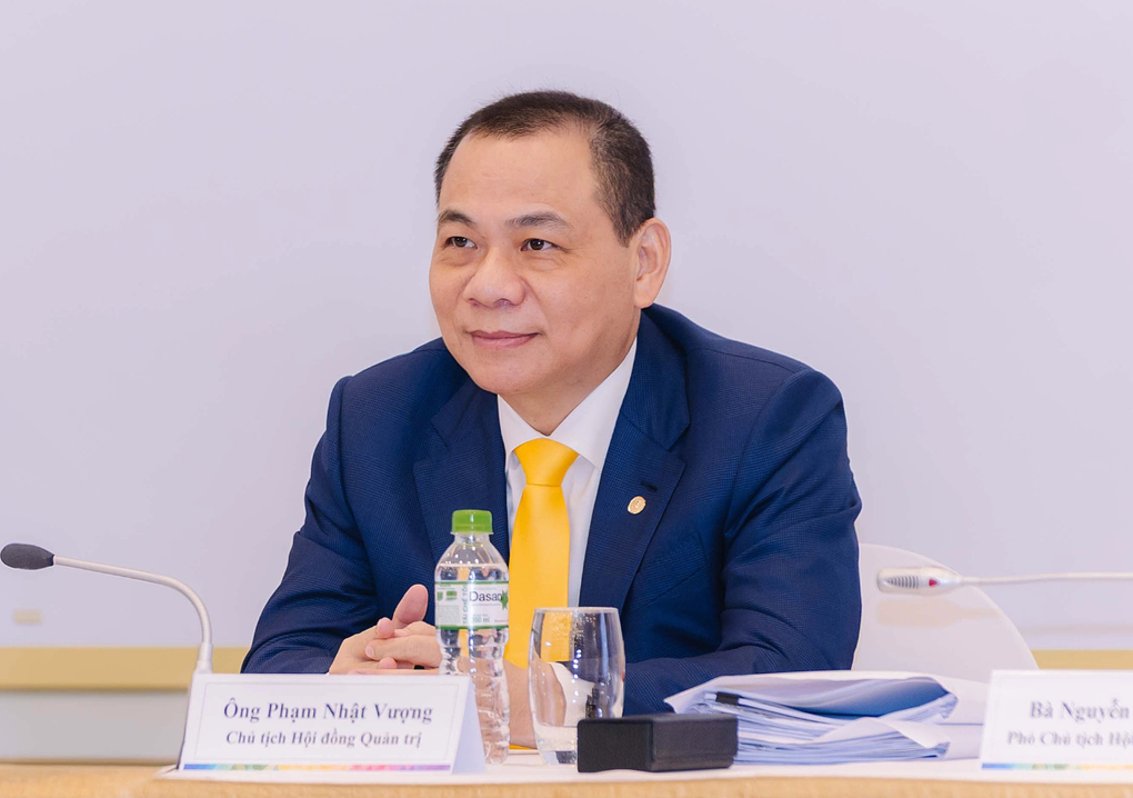 Cổ phiếu Vingroup, Vietjet thăng hoa, tài sản các tỷ phú tăng mạnh - 1 Cổ phiếu Vingroup, Vietjet thăng hoa, tài sản các tỷ phú tăng mạnh - 1