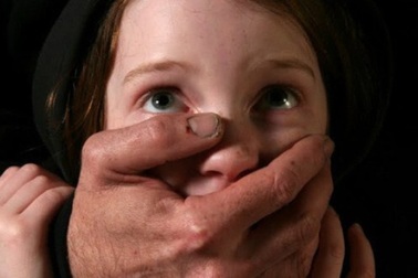 Kẻ phạm tội ấu dâm ở các nước bị xử lý ra sao?