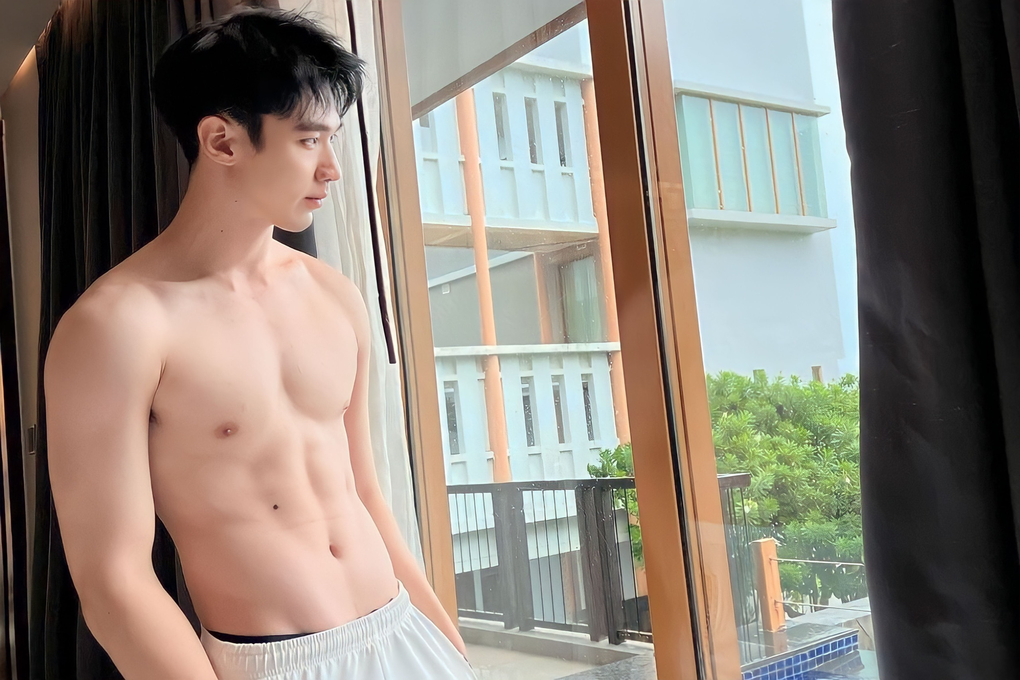 Nam thần 6 múi, hát hay khiến ca sĩ Mỹ Tâm khó giữ bình tĩnh - 4 Nam thần 6 múi, hát hay khiến ca sĩ Mỹ Tâm khó giữ bình tĩnh - 4