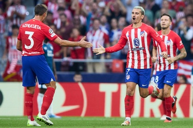 Atletico Madrid tái hiện chiến thắng của Galatasaray trước Man Utd