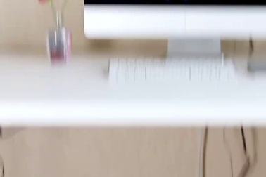 Mẹo hay giúp dây điện gọn gàng và ngăn nắp hơn