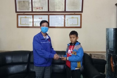 Cậu học trò 11 tuổi dùng tiền tiết kiệm ủng hộ phòng chống dịch Covid-19