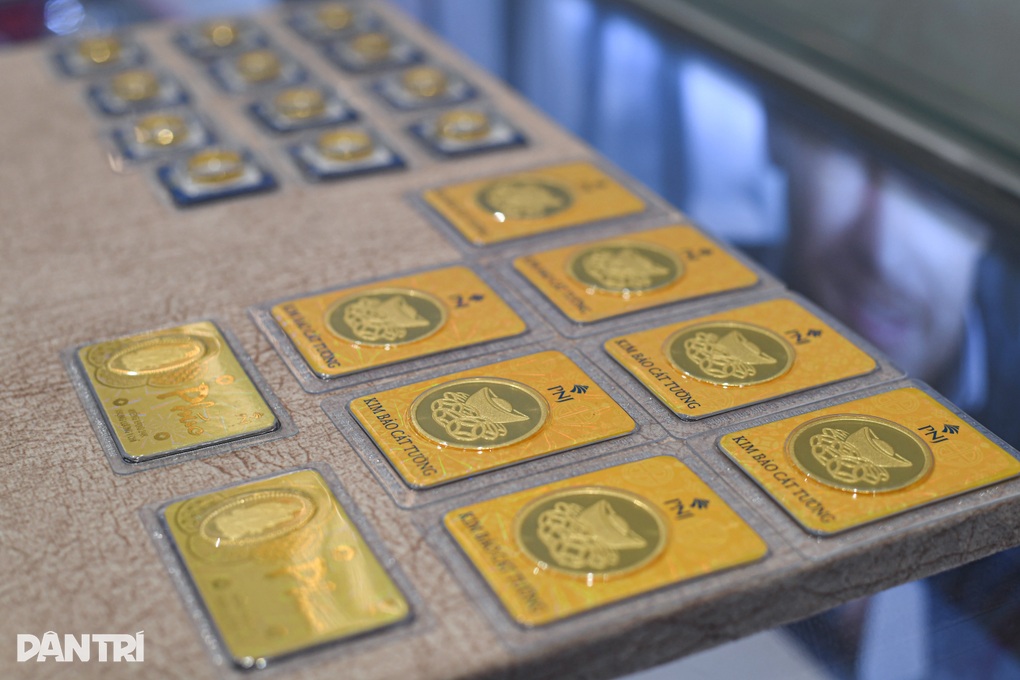 Người mua vàng lỗ tiền triệu sau hơn 1 tháng, vì đâu? - 1 Người mua vàng lỗ tiền triệu sau hơn 1 tháng, vì đâu? - 1