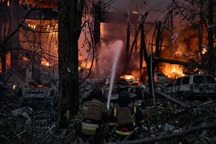 Ukraine, Nga không kích lẫn nhau ngay sau đàm phán