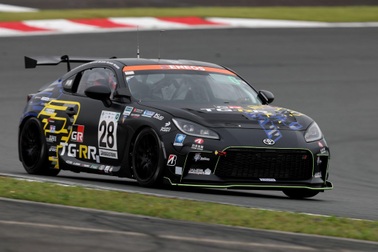 Xe đua Toyota dùng hydro lỏng và xăng sinh học, “phá đảo” thử thách 24 giờ