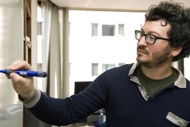 Giáo sư bị nghi là khủng bố vì làm toán trên máy bay