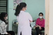 Bà mẹ ở Hà Nội trầm cảm phải nhập viện tâm thần vì hậu Covid-19