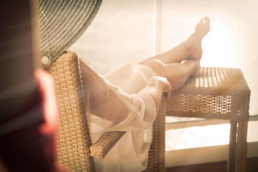 Chán vì vợ chỉ biết mỗi bản thân trên giường - 1