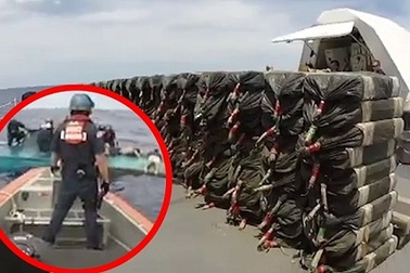 Tuần tra bờ biển Mỹ chặn bắt tàu ngầm chở 6 tấn cocaine