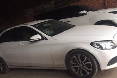 Mang Mercesdes mới đi cắm, dân độ khóc ròng chỉ được hơn trăm triệu