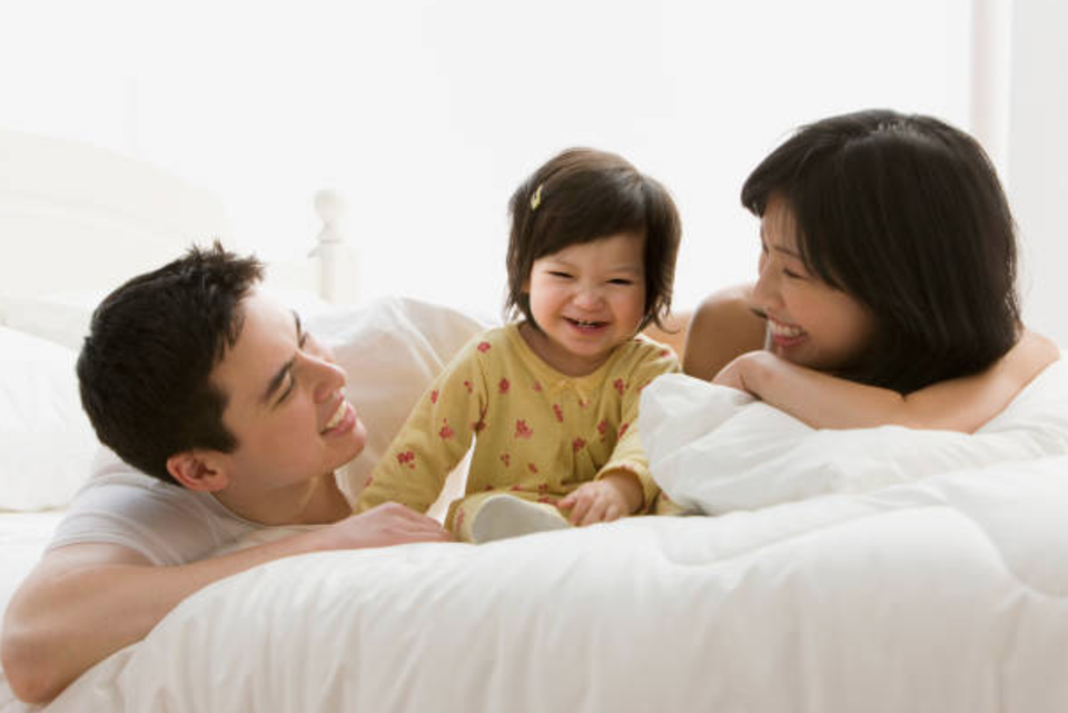 Cả nhà xáo trộn vì anh trai tôi có con với gái nạ dòng - 1