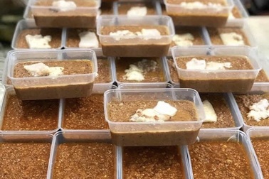 Sự thật về đồ ăn "nhiều không" bán tràn lan trên mạng