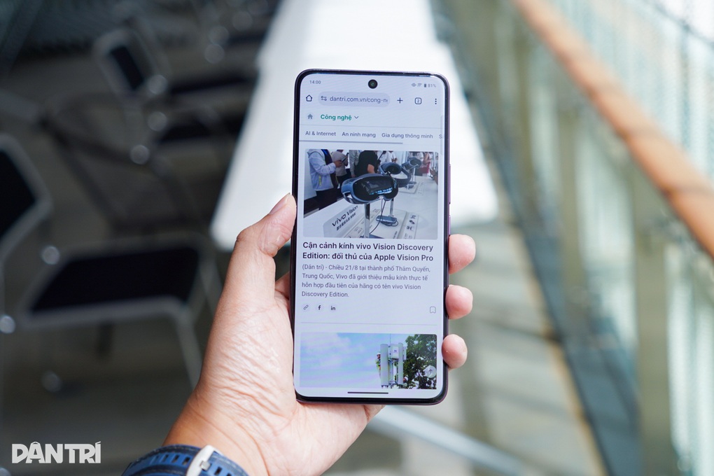Trên tay vivo V60: Cạnh tranh OPPO Reno14, iPhone 16e - 8