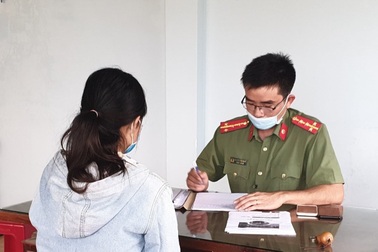 Cô gái trẻ "hóng chuyện" rồi tung tin thất thiệt về Covid-19