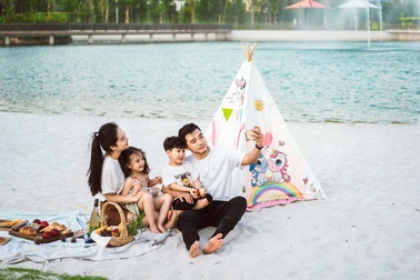 "Hàng hiệu" Vinhomes mang cơ hội đổi đời cho hàng ngàn bạn trẻ