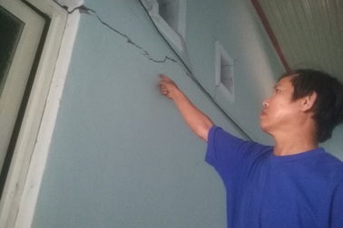 "Tôi đã từng phải nằm ngang giữa đường để chặn xe lu"