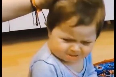 Bật cười với những khoảnh khắc hài hước và đáng yêu của trẻ em