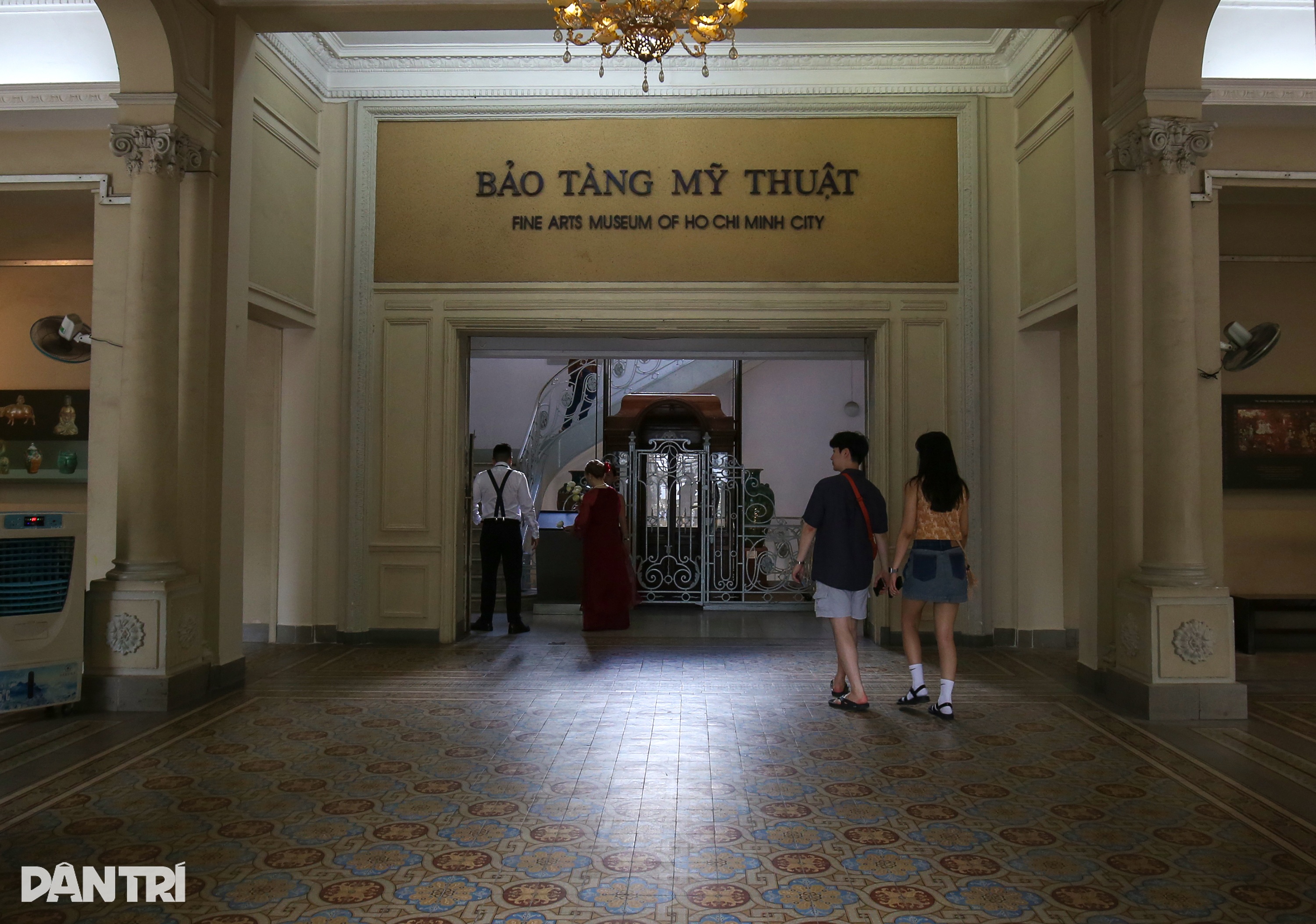 Bảo tàng Mỹ thuật TPHCM xuống cấp sau gần 100 năm xây dựng | Báo Dân trí