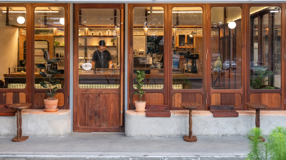 Quán cà phê quay ngược thời gian biết xoa dịu tâm hồn khách - 9