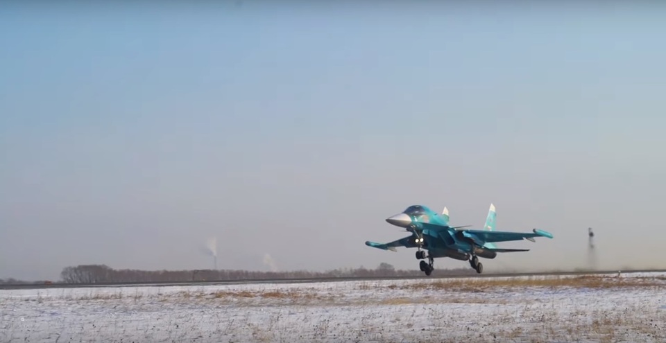 Video “xe tăng bay” Su-34 Nga phô diễn kỹ thuật điêu luyện - 1 Video “xe tăng bay” Su-34 Nga phô diễn kỹ thuật điêu luyện - 1