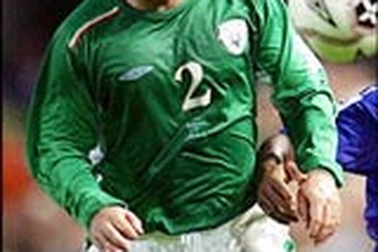 Stephen Carr giã từ sự nghiệp thi đấu quốc tế