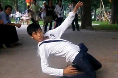 Nhảy hip-hop để xả stress mùa thi