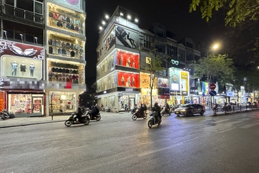 Những phố thời trang đông đúc nhất của Hà Nội