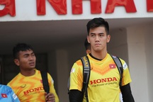 Tiến Linh “phản pháo” Chanathip: “Cầu thủ Việt Nam thi đấu vì màu cờ sắc áo”