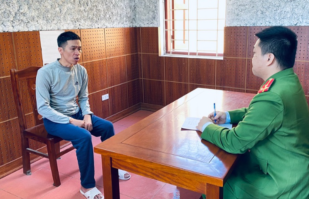 Làm giả sổ đỏ đứng tên mẹ để lừa đảo hơn 3 tỷ đồng - 1 Làm giả sổ đỏ đứng tên mẹ để lừa đảo hơn 3 tỷ đồng - 1