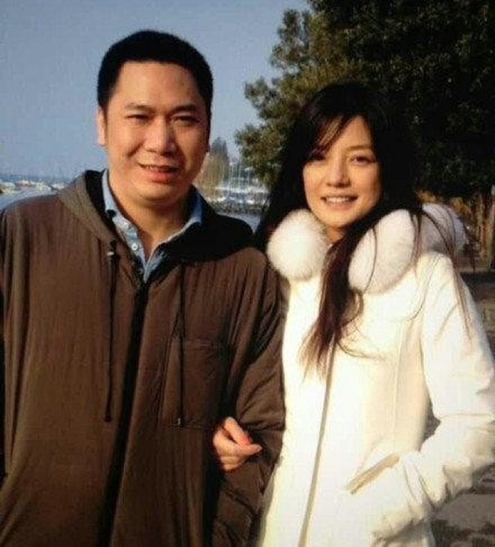 Vén màn hôn nhân 15 năm kín tiếng của Triệu Vy và chồng trước khi ly hôn - 2 Vén màn hôn nhân 15 năm kín tiếng của Triệu Vy và chồng trước khi ly hôn - 2