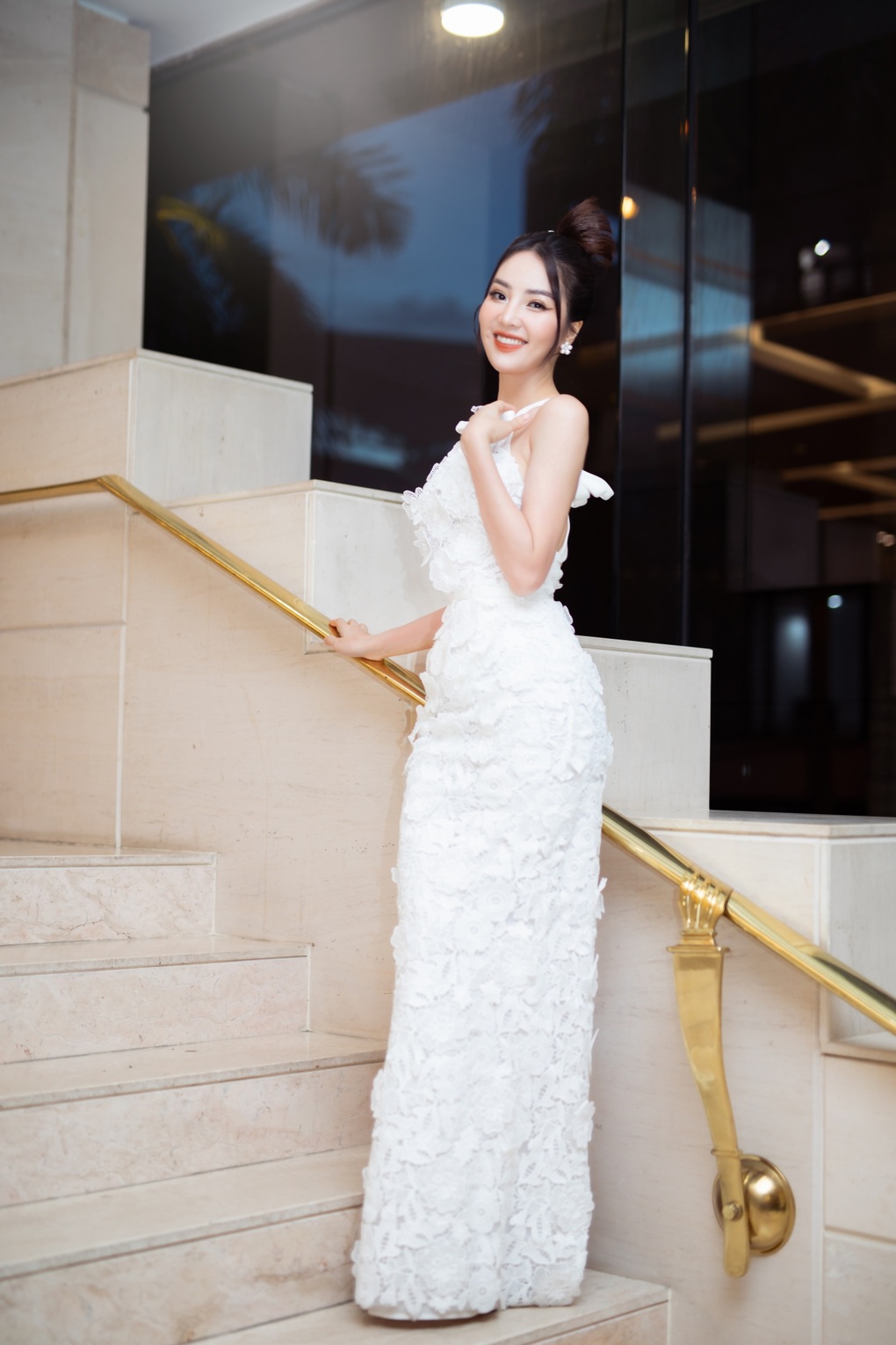 Á hậu Thụy Vân tiết lộ tai nạn đau đớn khi lên sóng trực tiếp - 6