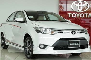 Hết được sùng bái, nhiều mẫu xe "thiên thần" trượt dài doanh số ở Việt Nam