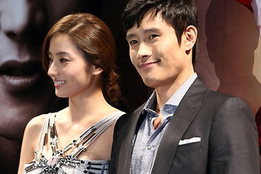 “Barbie xứ Hàn” duyên dáng bên Lee Byung Heon