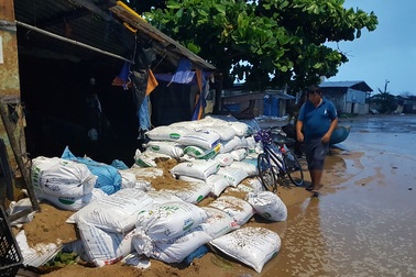 Lên phương án di dời hàng trăm hộ dân để ứng phó với bão số 9