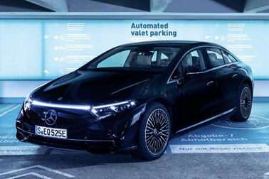 Hệ thống tự lái đầu tiên trên thế giới được cấp phép sử dụng nơi công cộng