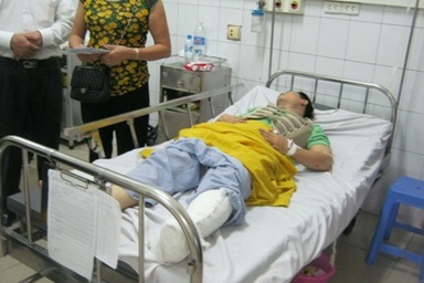 Thời khắc định mệnh của gia đình chủ tiệm vàng giữa biển lửa