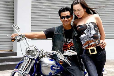 Công"mô tô" bị bắt: Vay tiền, quỵt nợ để... chơi ngông!