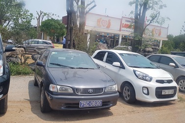 Ủy ban Kiểm tra Tỉnh ủy vào cuộc xác minh xe biển xanh đến đám cưới