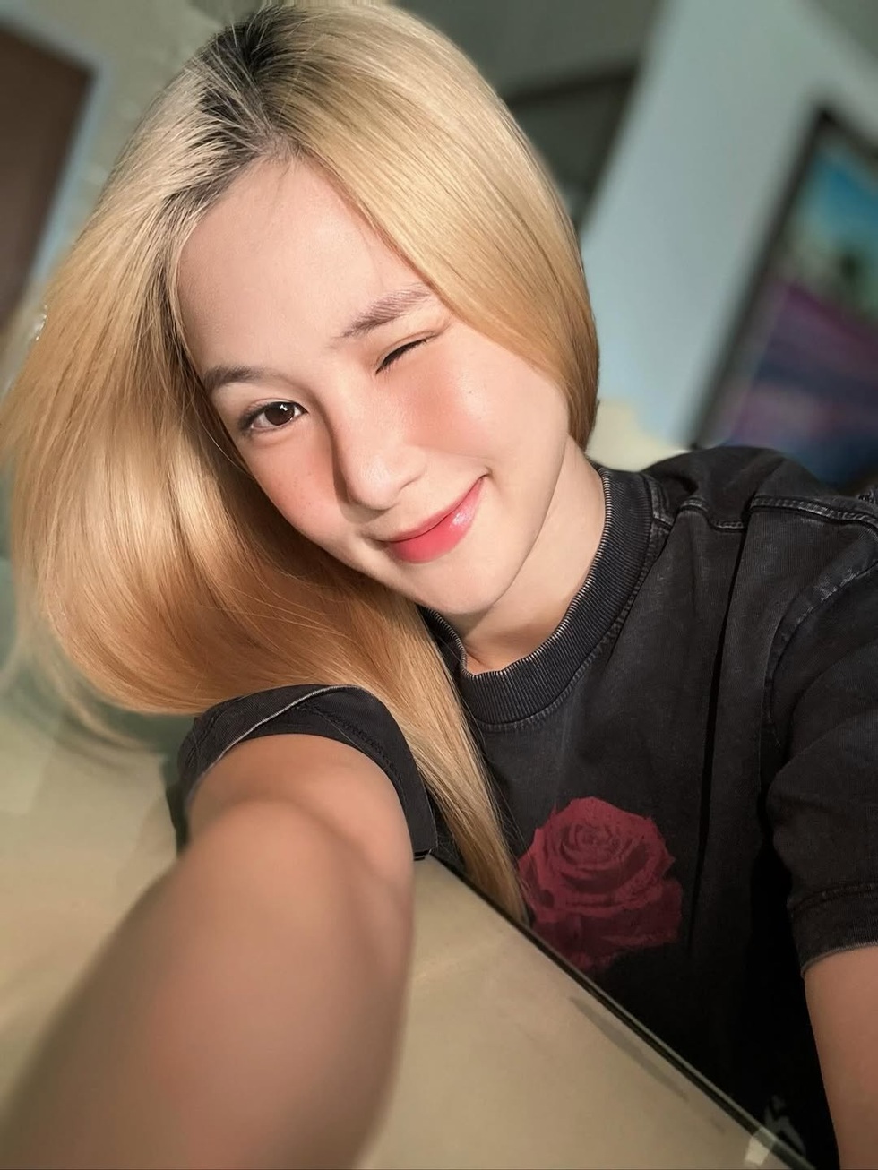 Ca sĩ Hương Tràm: Tôi từng đau khổ vì bị phản bội, giờ vẫn độc thân - 8